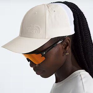 NWT The North Face Women's Horizon Hat Size L/XL in Gardenia White Ponytail